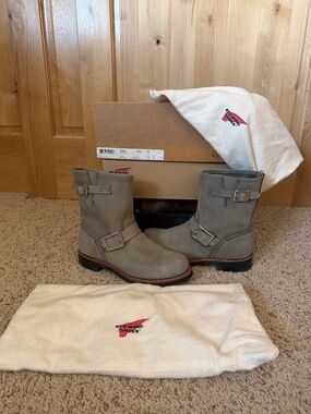 Red wing shoes
